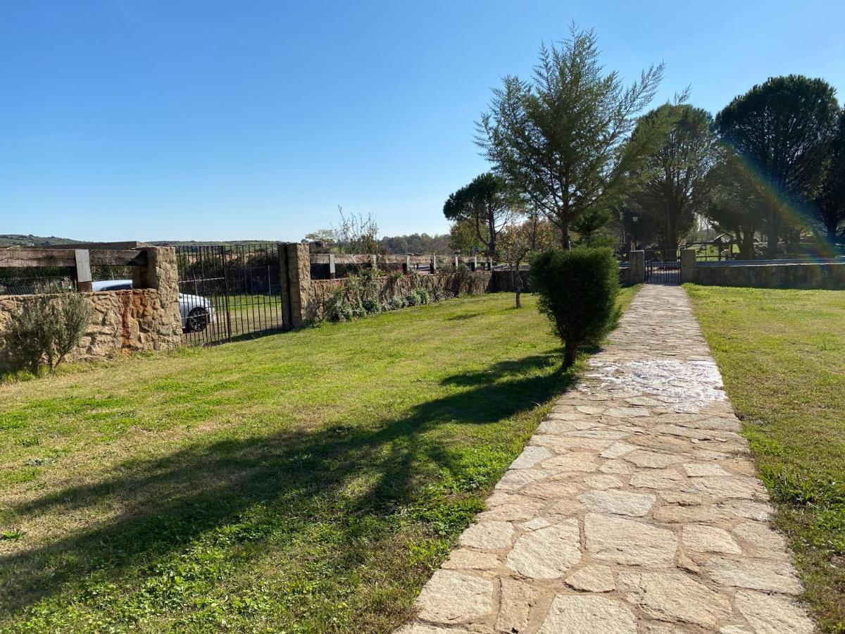 Casa Rural La Dehesa Cilleros 外观 照片